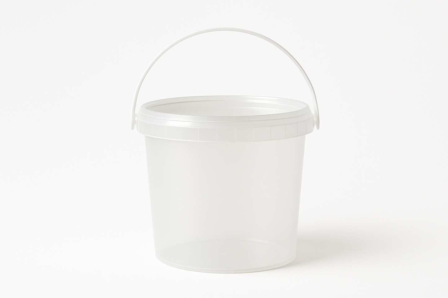 I need a blank 1L plastic bucket with a white background